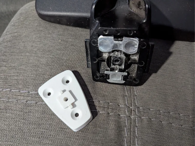 Nissan Cube rearview mirror bracket