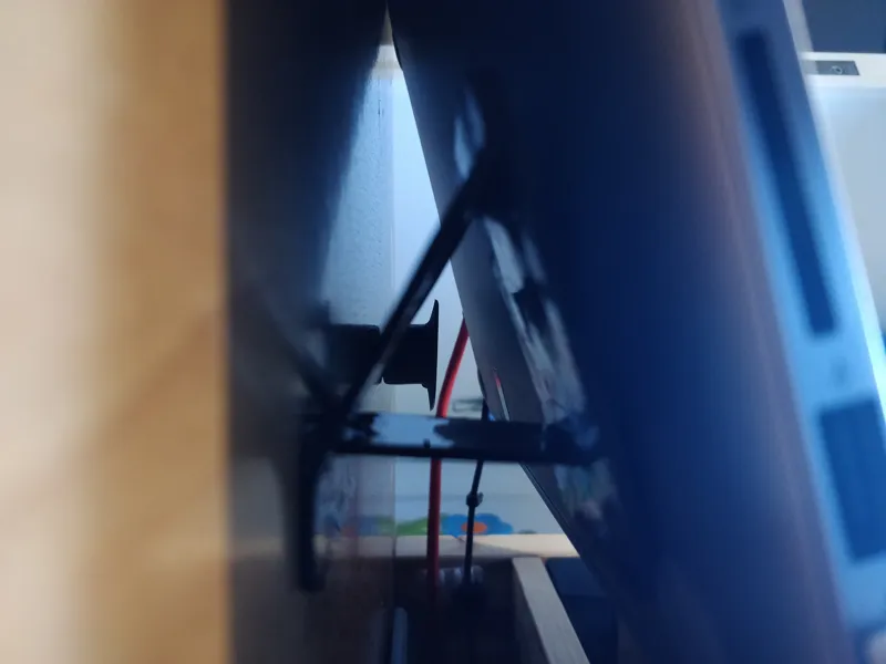 Slim Laptop Stand