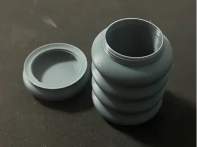 Small storage bottle