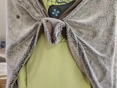 Cape Holder 