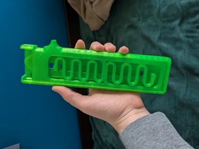 Massive switch blade fidget