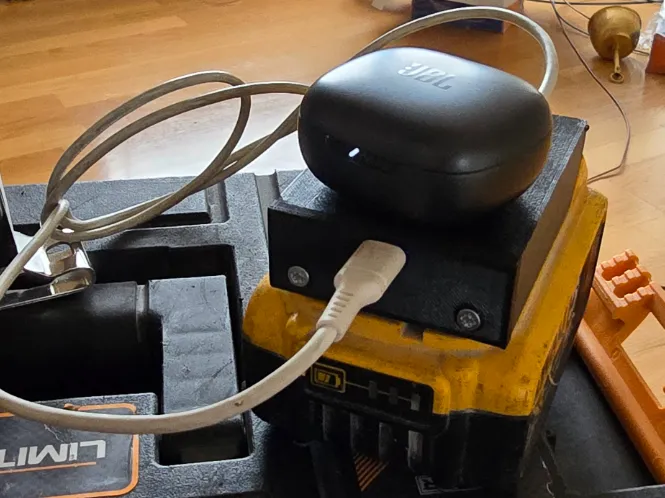 Dewalt adapter