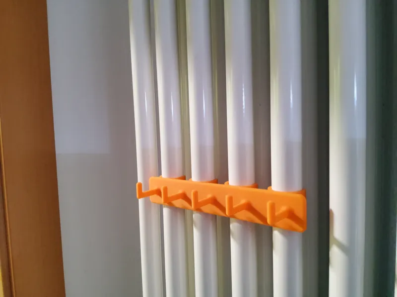 Aufhänger Röhrenheizkörper