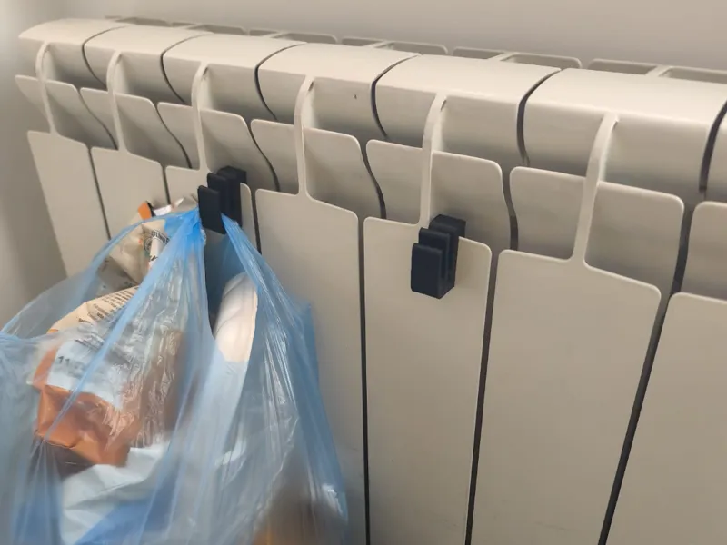 Radiator trash hook /gancio spazzatura termosifone