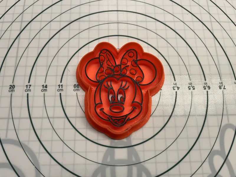 Minnie cookie cutter