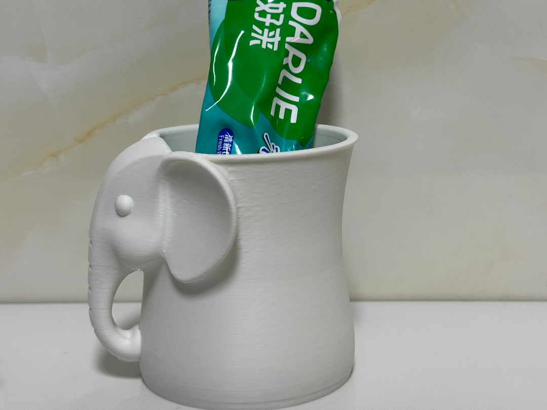 大象牙膏桶