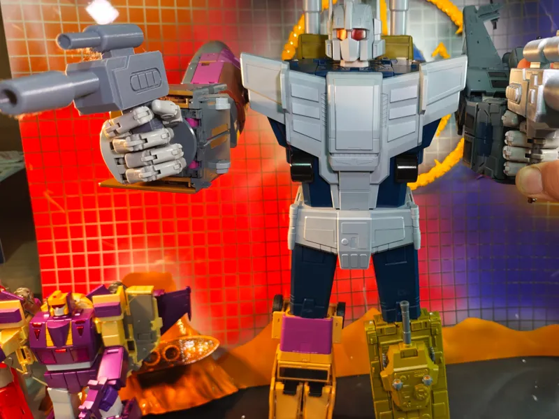Pistola Transformers Bruticus Magic Square Toon 