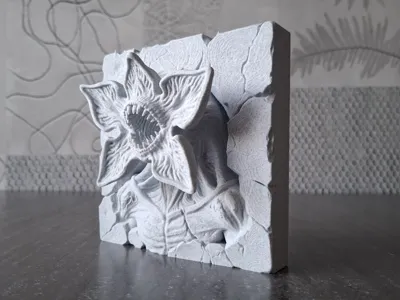 Demogorgon (Stranger Things) - Relief Sculpture
