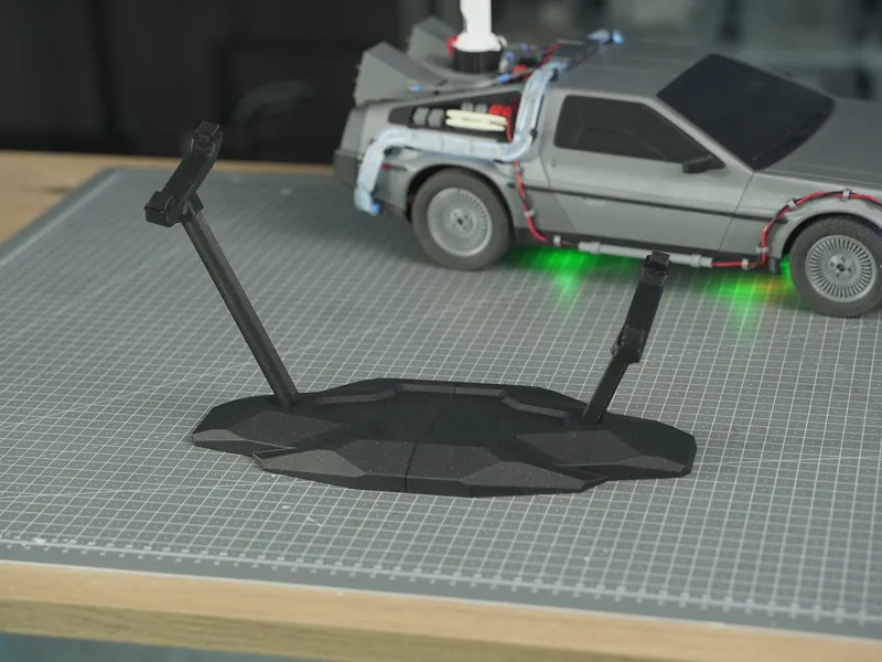 Stand para DeLorean