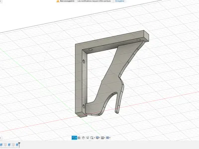 heel-shaped shelf bracket