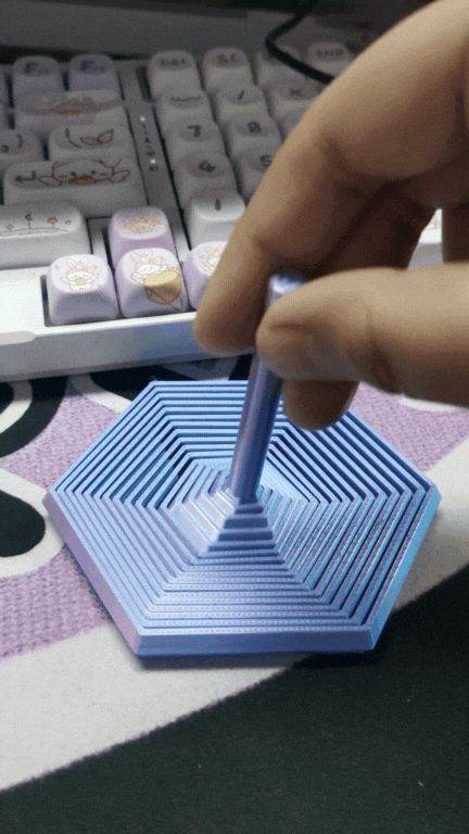 六边扭转玩具|萝卜塔