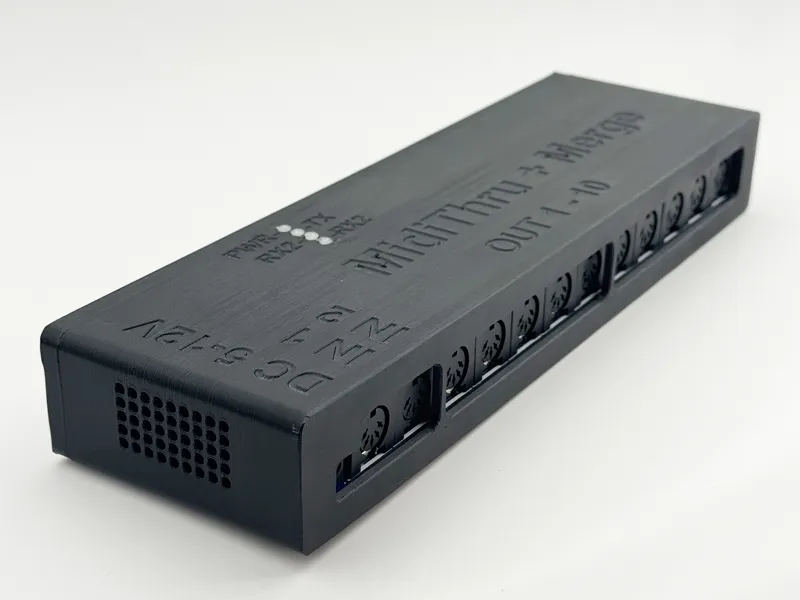 Defaudio MidiThru 2in/10out box