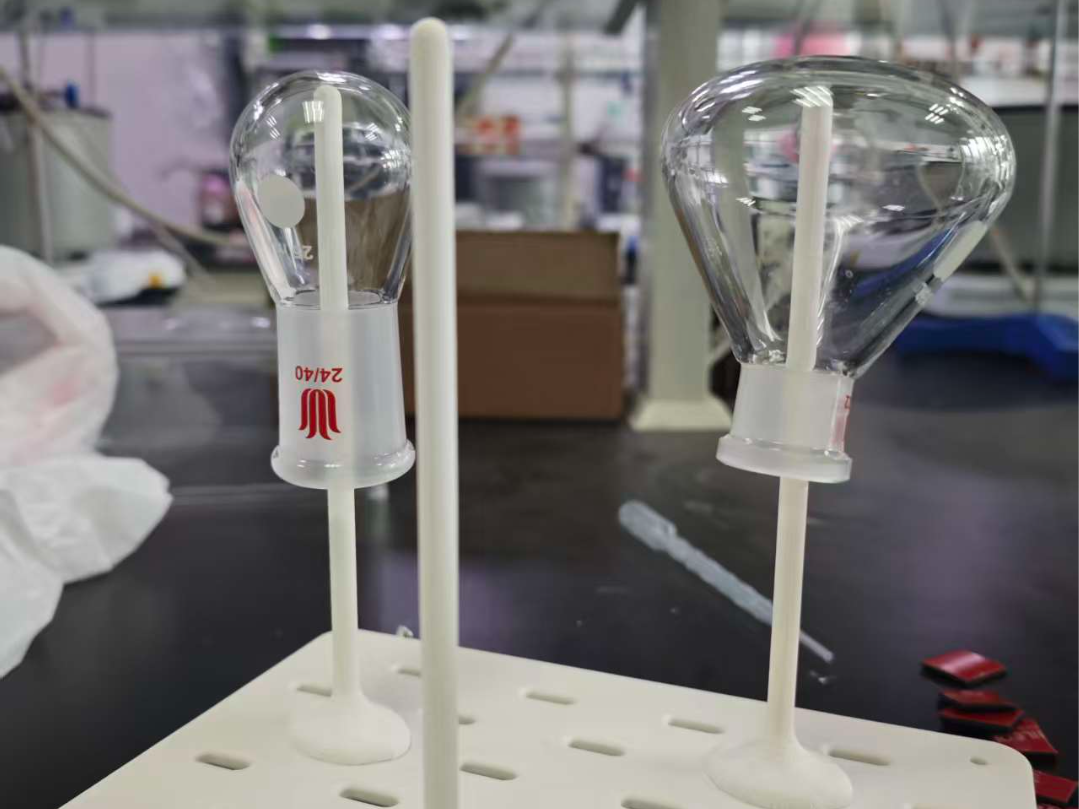 水平洞洞板沥水杆，用于化学实验室茄型瓶沥水及厨房餐盘收纳