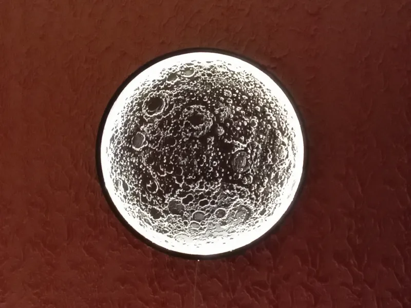 Moon Disc Light