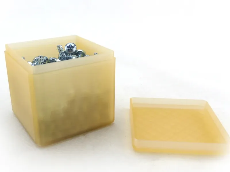 Customizable cubic storage box