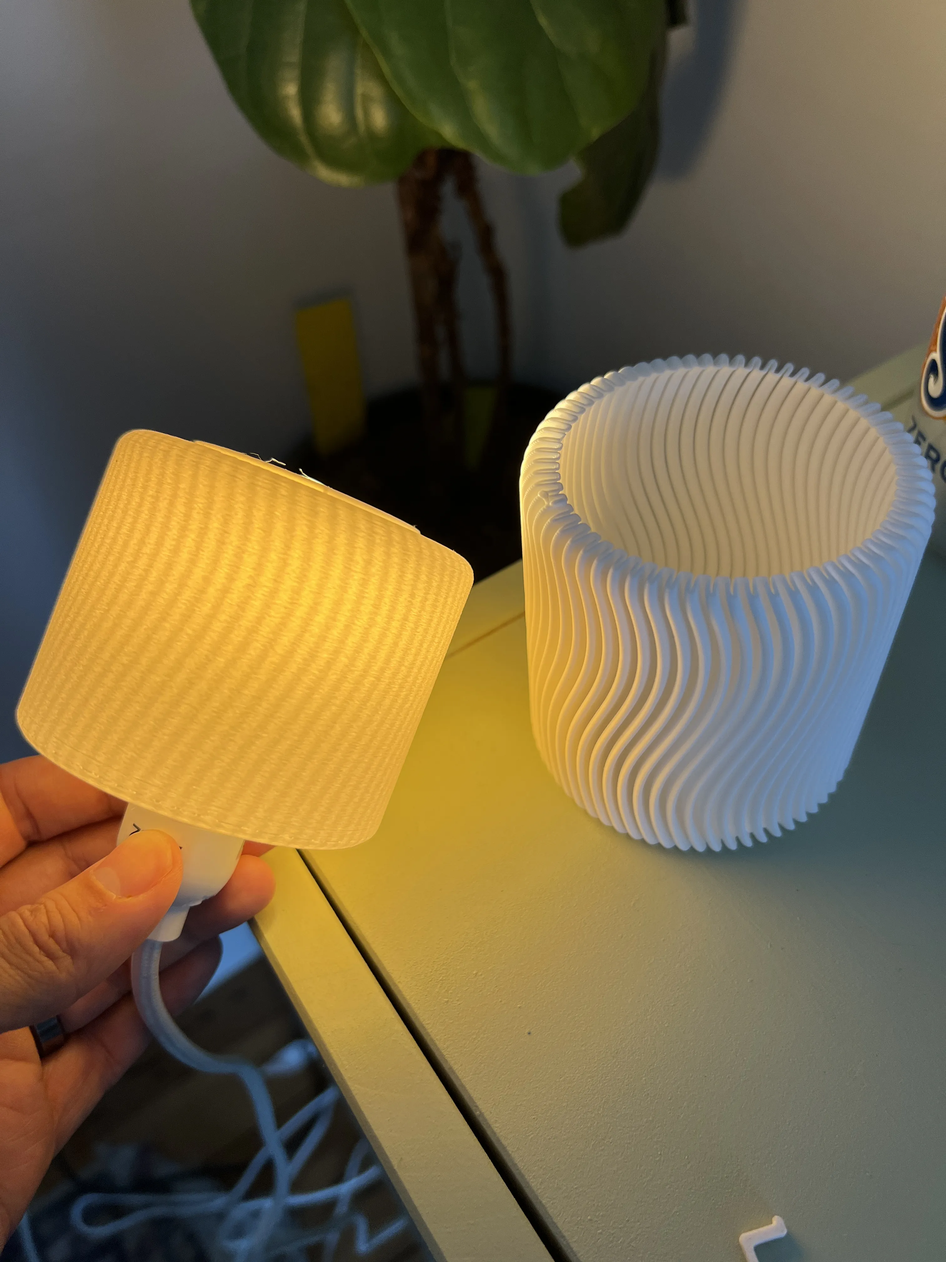 Shining a light through the base shows the internal swirl infill which lines up perfectly with the top