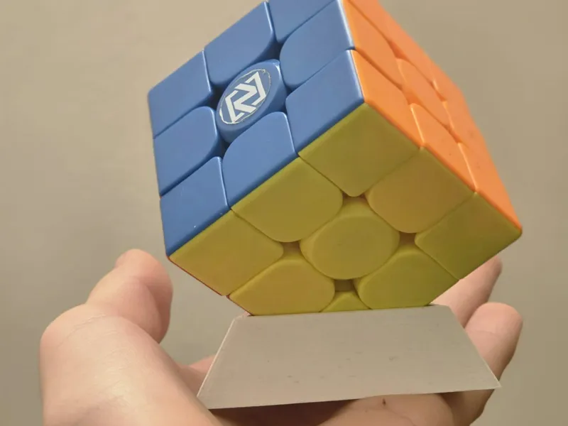 Rubik's Cube Stand