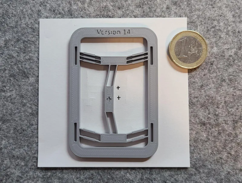 Multistable Compliant Mechanism