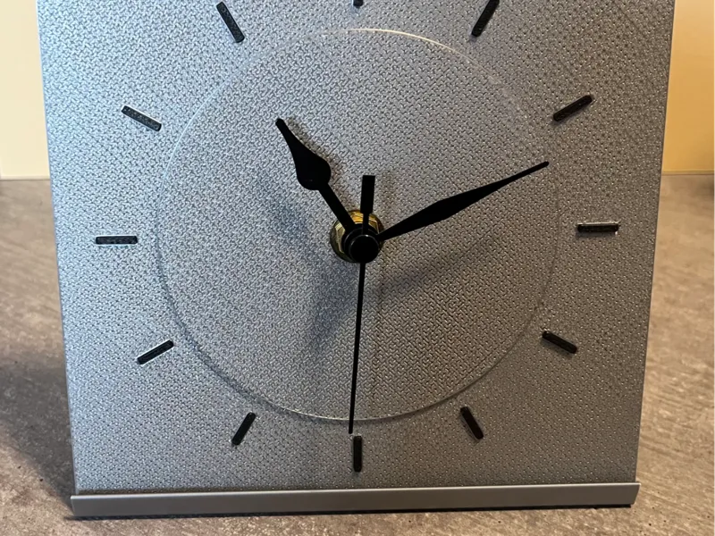 moderne Tisch Uhr