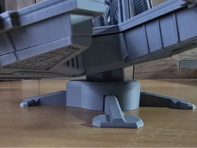 Stand with variable angle - parametrized
