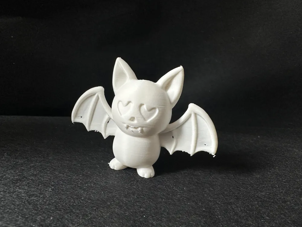 Tiny Bat Model Heart-Eyed Little Bat by æœźç© MakerWorld: Download Free 3D Models