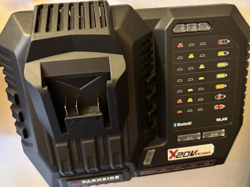 Parkside X20 V / 12 A PLGS 2012 A1 charger holder