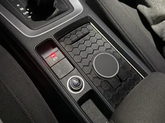 Audi Q3 F3 - Cup Holder with MagSafe Charger