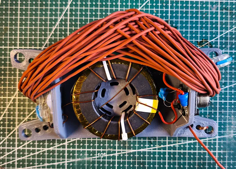 EFHW Un-un Mount with Cable Winder