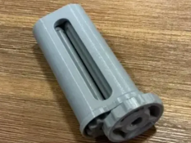 Toothpaste squeezer