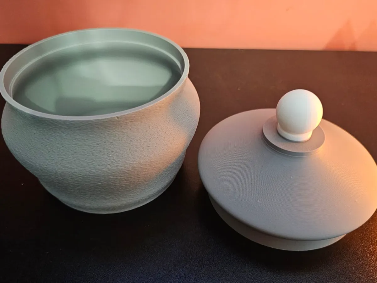 Boîte à couvercle avec ou sans motif