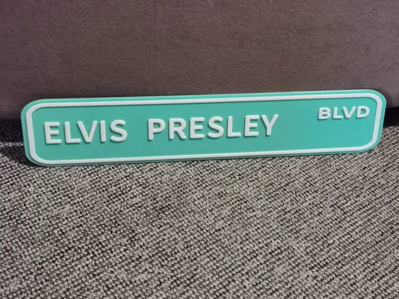 ELVIS STREET SIGN