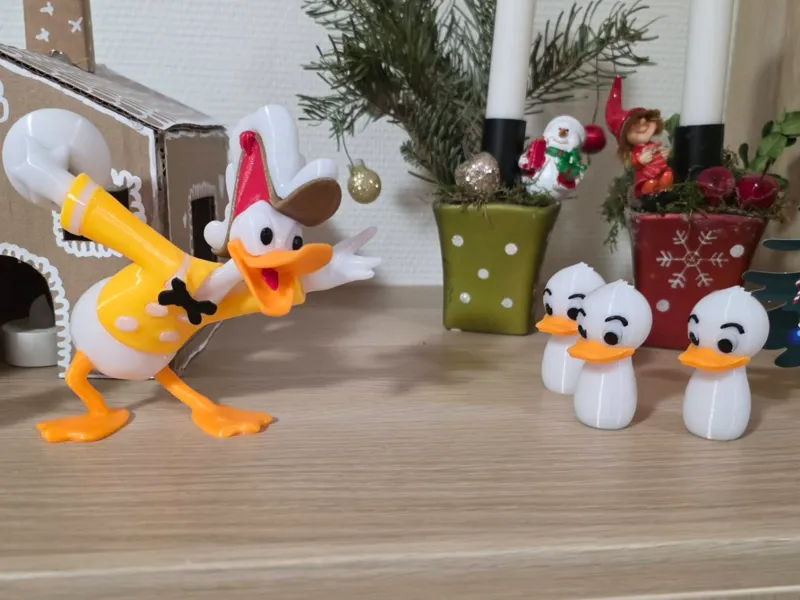 Dondal Duck Snowfight - Disney Christmas show