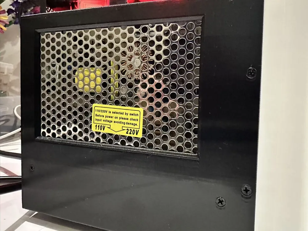 High-power multi-bay 12V output NAS system UPS power supply (supports ...