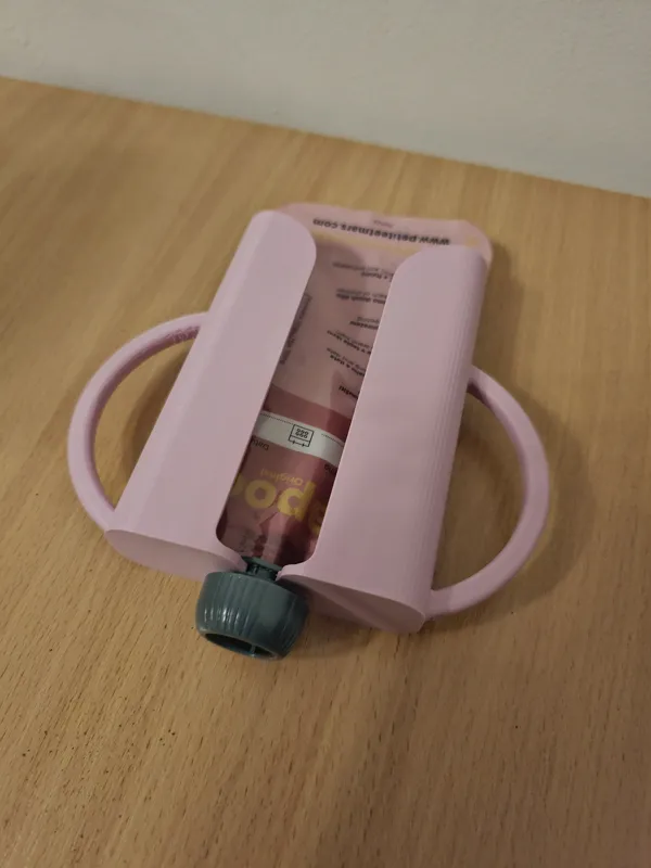 Pocket holder for children