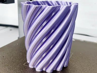 Twisty Pen Holder