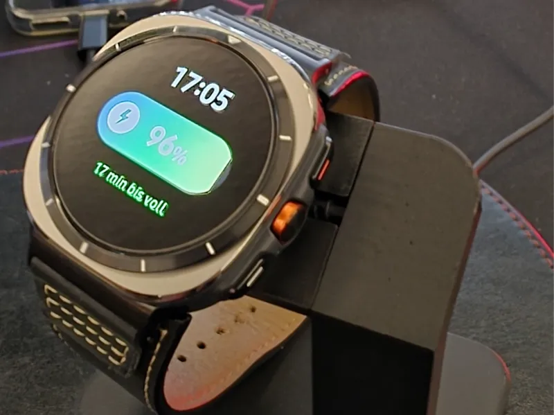 Galaxy Watch 8 Ultra (2025) Stand.