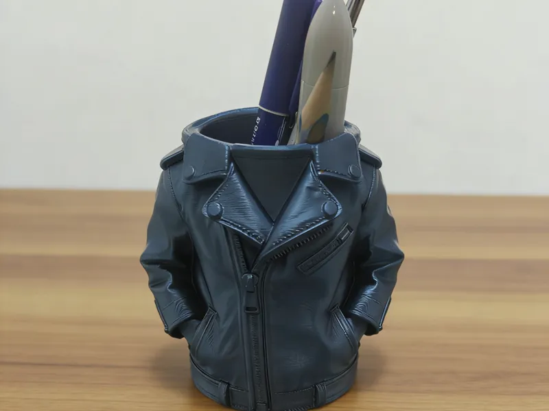 皮夹克笔筒