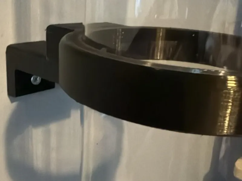 Fish bubble tube support