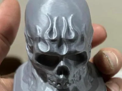 airbrush stand skull