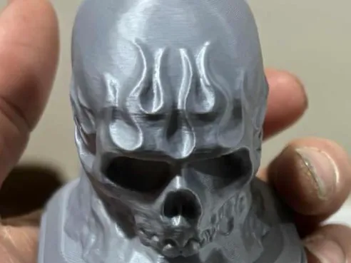 airbrush stand skull