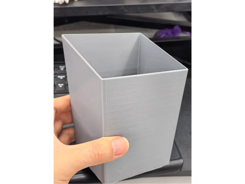 极简桌面斜口垃圾桶—方便投掷