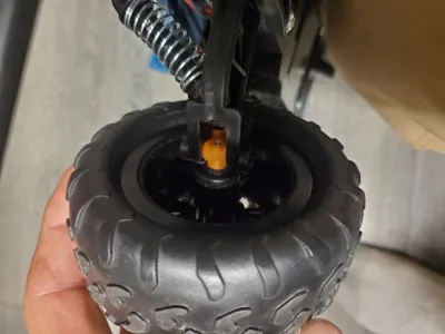 RC car steering knuckle 