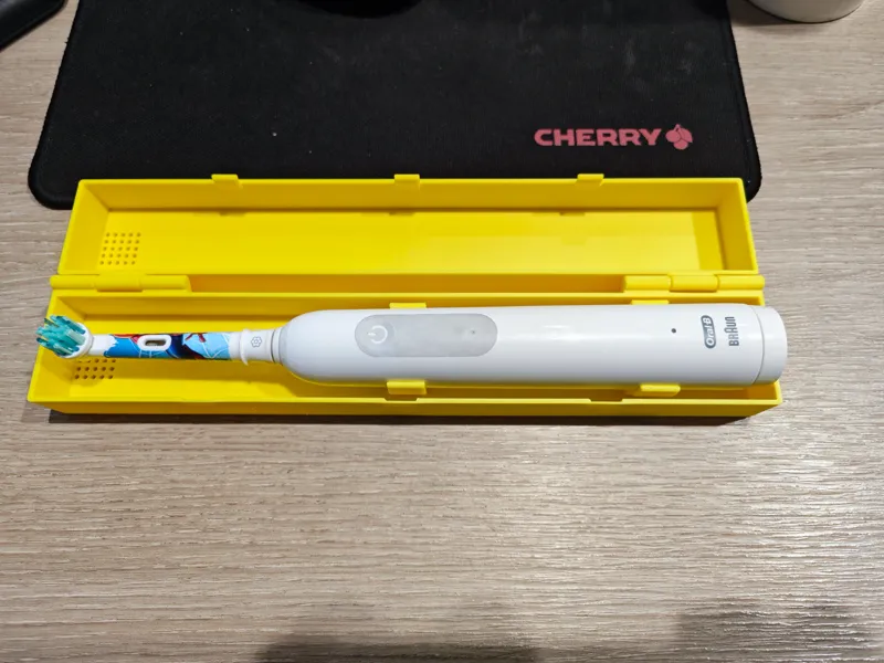 欧乐B电动牙刷旅行收纳盒