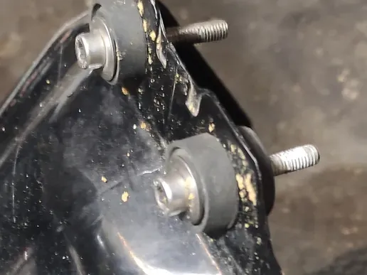 Suzuki DRZ-400 Rear Tank Rubber Mount