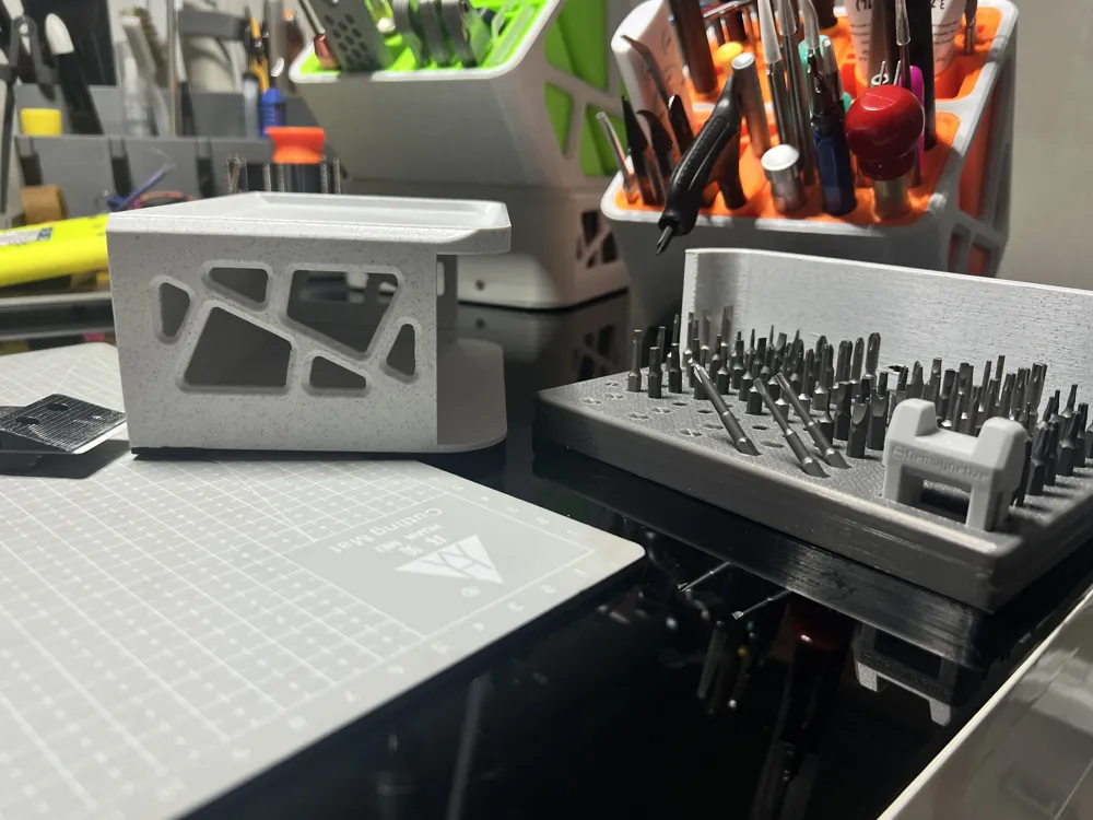 Modular Desktop Organizer Base - Free 3D Print Model - MakerWorld