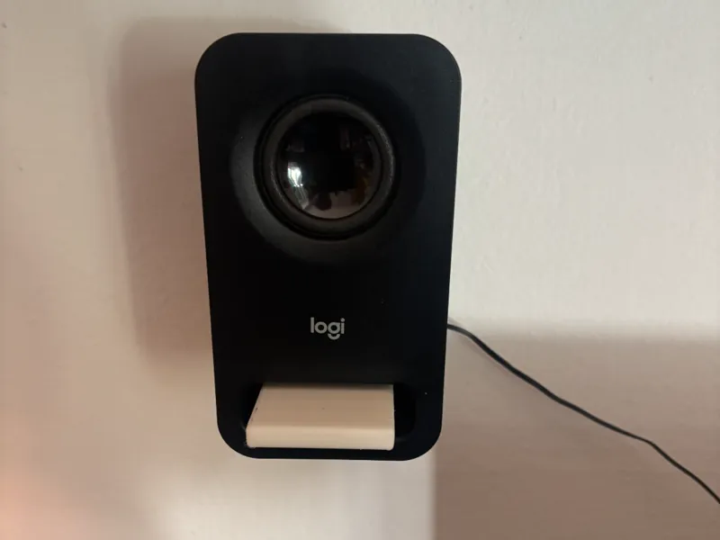 Staffa a muro per cassa logitech Z150 6W