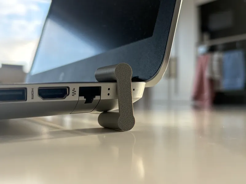 simple laptop elevator
