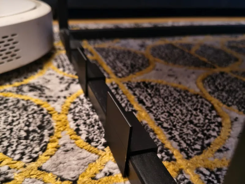 Robot vacuum cleaner shall not pass