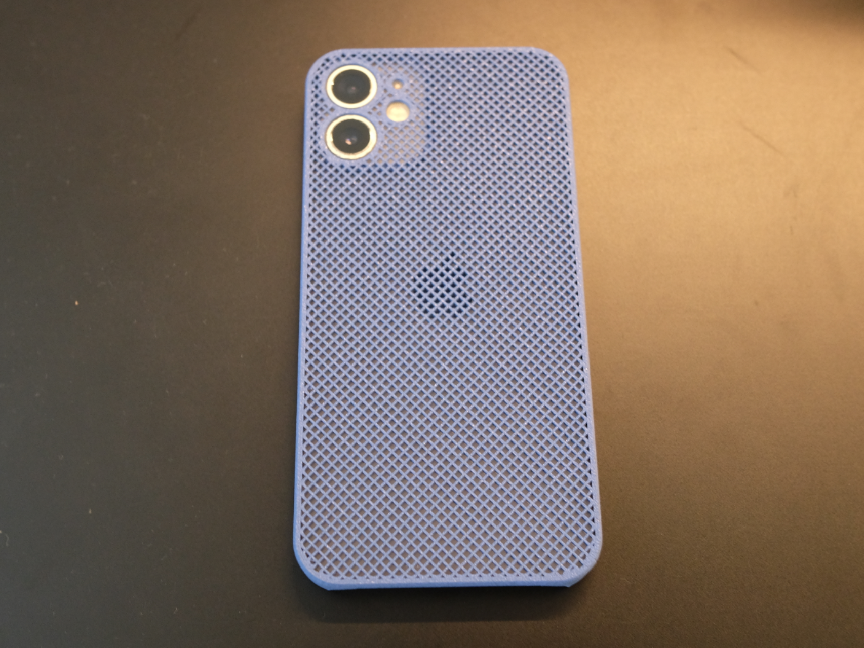 iPhone12 Mini 手机壳，轻薄手感，底面平整