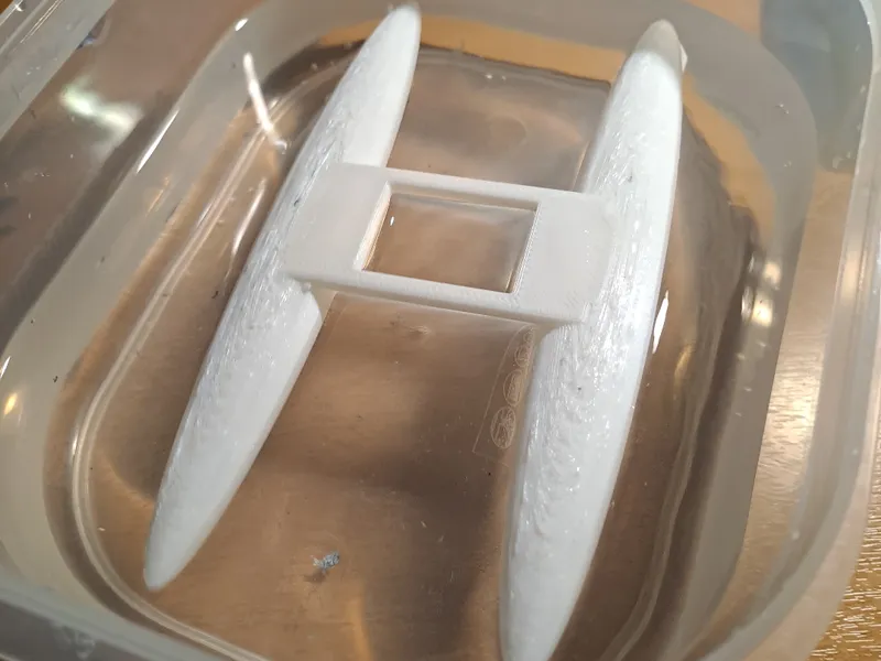 Small catamaran that floats